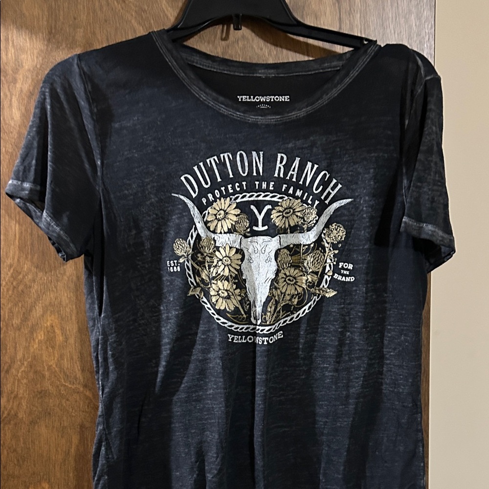 Yellowstone Dutton Ranch Graphic T-Shirt